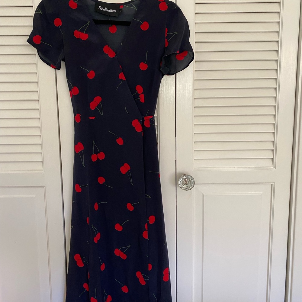 Realization par silk dress (xs) navy with red cherry